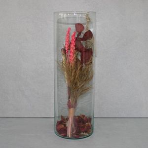Vase mit Trockenblumen
