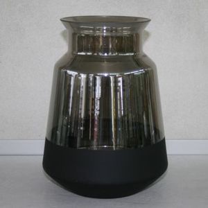 Vase schwarz Glas 