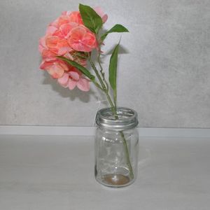 Vase mit Deckel