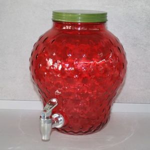 Erdbeer-Glas mit Zapfhahn