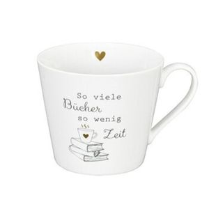 Tasse mit Schrift so viele Bücher