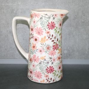 Kanne Blumendekor