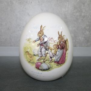 Ei stehend  Hasenfamilie