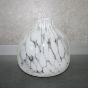Vase weiß bauchig